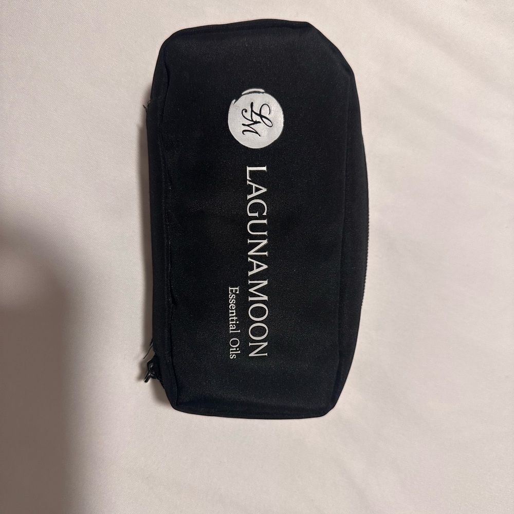 Black Essential Oil Storage Bag